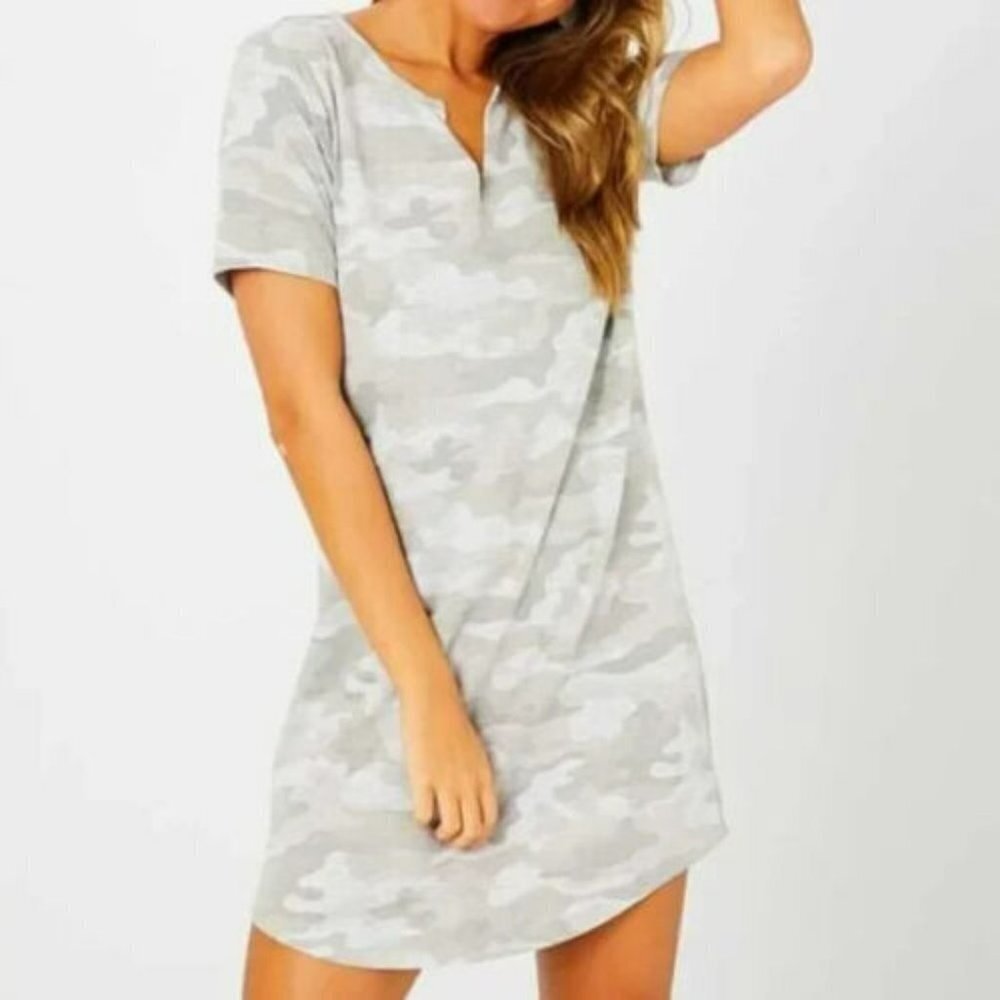 Altar'd State Camo Heather Gray Split Neck Short Sleeve T Shirt Dress Small